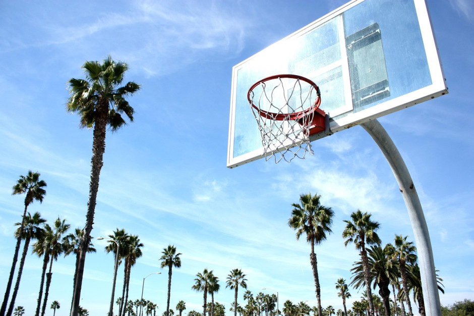 CBA季后赛直播：广厦vs青岛视频直播在线（4月23日）8强赛最后一战！