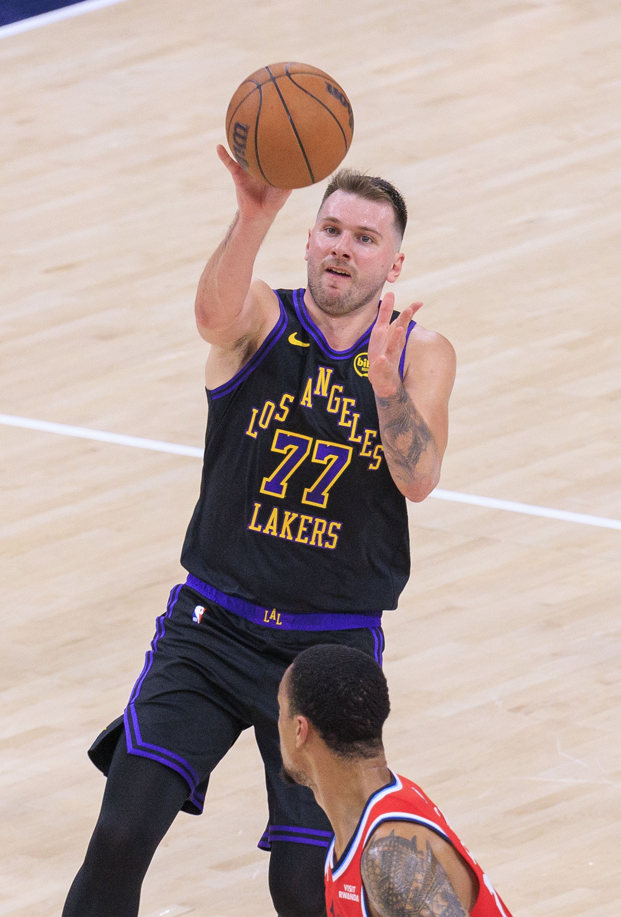 开云在线开户平台-下场打湖人！马绍尔：尽所能限制东契奇 他就是为关键时刻而生的